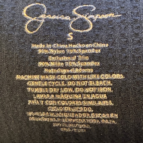 Small Jessica Simpson Sports Bra Stretchy Crop Tank Top Bralette Black - Picture 2 of 11